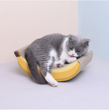 Cargar imagen en el visor de la galería, Rascador de Gatos Banana AFP 22x 31,5x 12CM