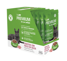 Cargar imagen en el visor de la galería, Caja Vitalcan Premium Gato Pouch 85g Trocitos con Pollo en Salsa (12 Sobres)