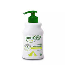 Cargar imagen en el visor de la galería, DOUXO S3 SEB Shampoo Antiolor y Seborregulador para Perros y Gatos
