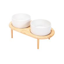 Cargar imagen en el visor de la galería, Comedero Ceramica Blanco Doble Base Bambu 39 Cm