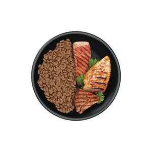 Three Cats Super Premium Adulto Salmón, Pollo y Carne 3Kg con Regalo