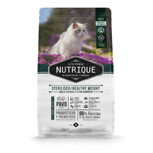 Cargar imagen en el visor de la galería, Nutrique Ultra Premium Cat Sterilised 2kg con Regalo